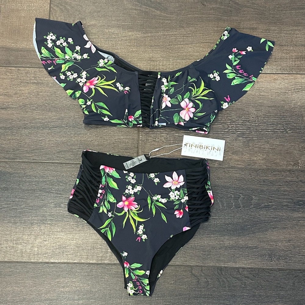 Womenâs Tinibikini Floral Ruffle Off-Shoulder Top Bikini Cutout Bottoms Sz L NWT - Picture 2 of 7